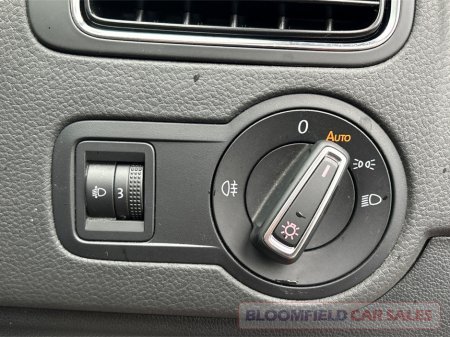 2016 Volkswagen Polo 1.2 , AUTO // LOW MILEAGE €11,950 thumbnail