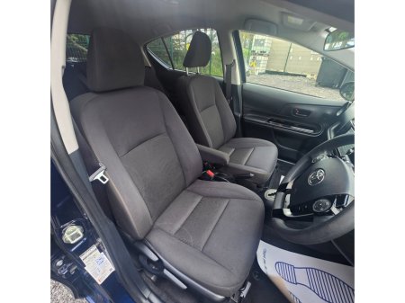 2018 Toyota Aqua - thumbnail 14