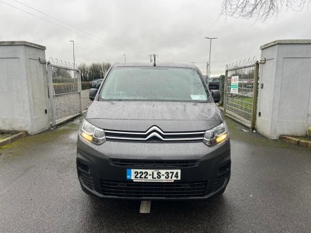 2022 Citroen Berlingo  €12,950 thumbnail