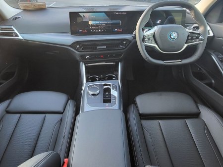 2026 BMW 3 Series - view 2