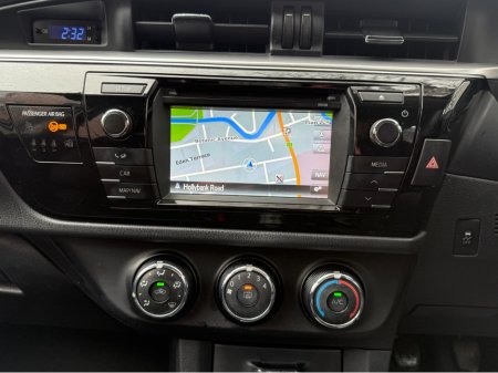 2016 Toyota Corolla - thumbnail 14