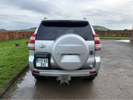 2017 Toyota Landcruiser - thumbnail 8