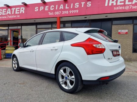 2012 Ford Focus - thumbnail 5