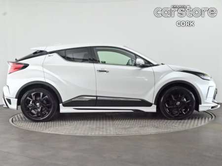 2022 Toyota C-HR - photo 2