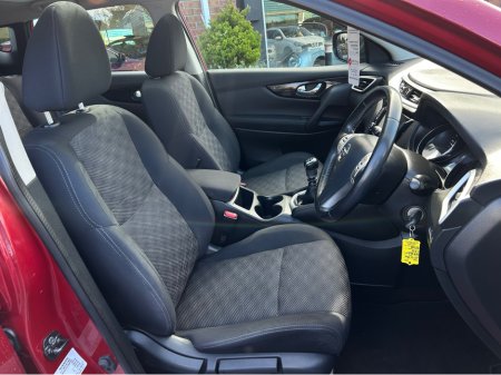 2016 Nissan Qashqai - thumbnail 22