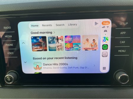 2018 Skoda Karoq SE TDI €18,495 thumbnail