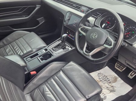 2021 Volkswagen Passat R-LINE TDI DSG €26,950 thumbnail
