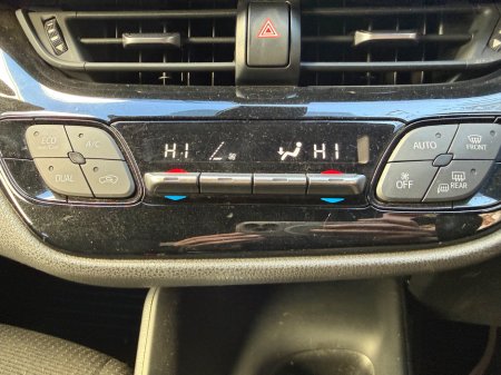 2019 Toyota C-HR - thumbnail 20