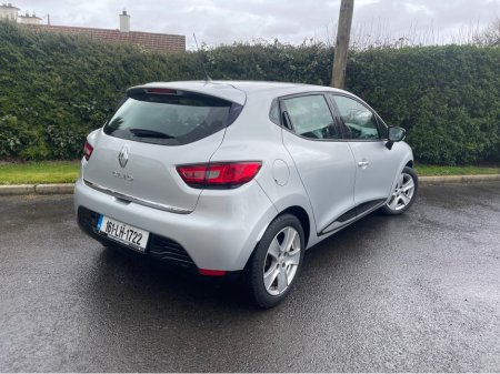 2016 Renault Clio - thumbnail 4