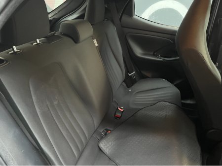 2021 Toyota Yaris - thumbnail 10