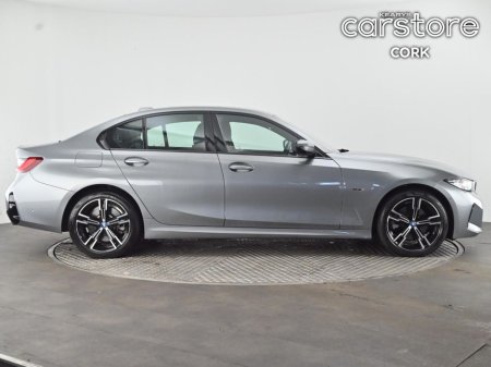 2023 BMW 3 Series - thumbnail 2