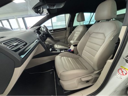 2019 Volkswagen Golf *VOLKSWAGEN GOLF TSI* *LOW MILEAGE* *HEATED LEATHER ELECTRIC SEATS* *WIDE PRONAV SCREEN* *REVERSE CAMERA* *PARKING SENSORS* *DSG AUTOMATIC* *FINANCE AVAILABLE* *TRADE INS WELCOME* €21,950 thumbnail