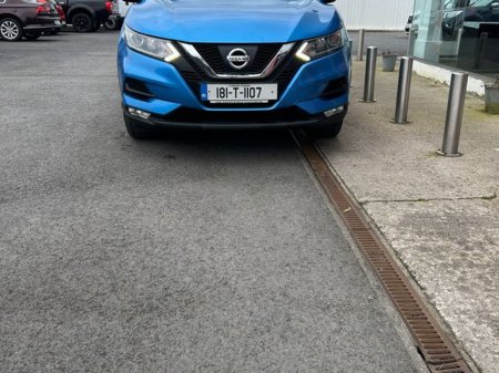 2018 Nissan Qashqai - thumbnail 3