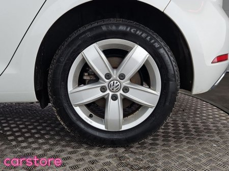 2019 Volkswagen Golf 1.2 TSI Auto €19,880 thumbnail