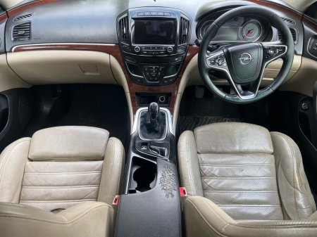 2014 Opel Insignia 2.0CDTI 163PS S/S Country Tourer €3,990 thumbnail