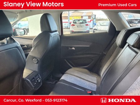 2018 Peugeot 3008 - thumbnail 6