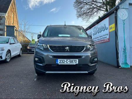 2023 Peugeot Rifter ALLURE LONG 1.5 HDI 100 €25,250