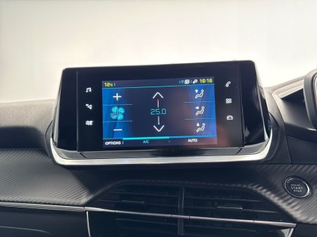 2023 Peugeot 2008 - thumbnail 20