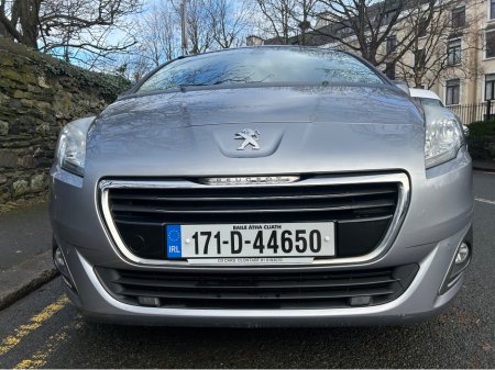 2017 Peugeot 5008 ACTIVE PETROL PANORAMIC GLASS ROOF €11,995 thumbnail