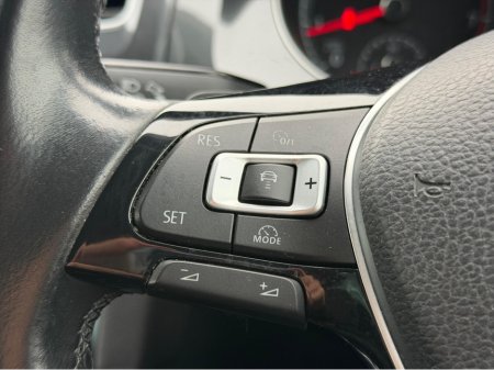 2017 Volkswagen Golf (172) 1.2 TSI COMFORTLINE AUTO €19,950 thumbnail