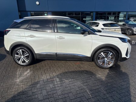 2023 Peugeot 3008 1.2 PureTech 130bhp Auto 6.4 Allure €31,950 thumbnail