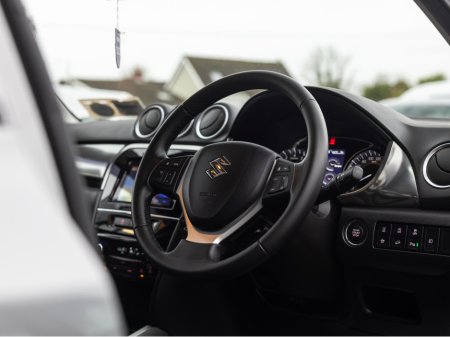 2023 Suzuki Vitara 1.4 B/JET HYBRID SZ5 AL ALLGRIP 5 €21,950 thumbnail