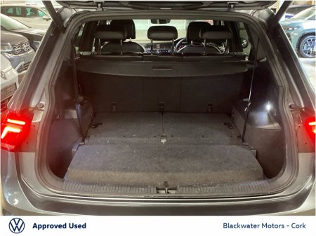 2022 Volkswagen Tiguan Allspace 2.0TDI 150BHP R-LINE A7 €42,995 thumbnail
