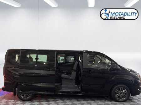 2025 Ford Tourneo Custom Family Conversion €56,995