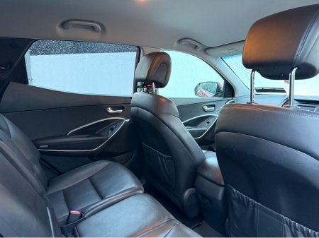 2017 Hyundai Santa Fe 2.2D EXECUTIVE 4WD 5DR €14,950 thumbnail