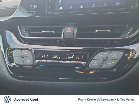 2018 Toyota C-HR SOL AUTO HYBRID 1.8 *FULL LEATHER* *DIAMOND CUT ALLOYS* *CARPLAY* *HEATED SEATS* *BLIND SPOT* *NEW NCT* *12 MONTHS FRANK KEANE WARRANTY* *FINANCE AVAILABLE* €21,995 thumbnail