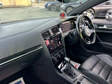 2017 Volkswagen Golf - thumbnail 43