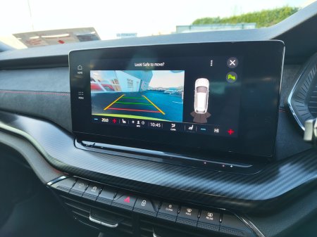 2022 Skoda Octavia - thumbnail 25