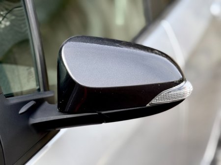 2020 Toyota Yaris - thumbnail 10