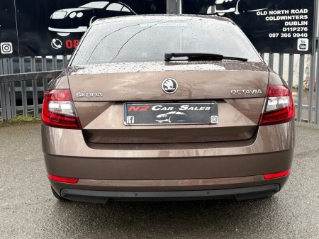 2018 Skoda Octavia - thumbnail 5