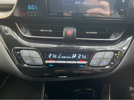 2018 Toyota C-HR - thumbnail 20