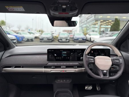 2025 Kia EV3 GT Line €43,995 thumbnail