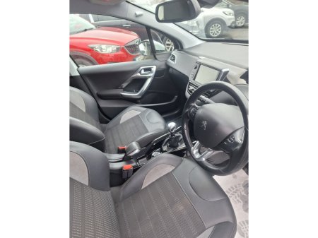 2018 Peugeot 2008 ALLURE BLUEHDI BLUE HDI €12,995 thumbnail