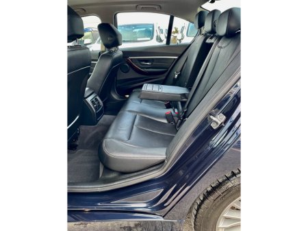 2017 BMW 3 Series - thumbnail 20