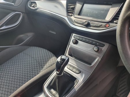 2017 Opel Astra - thumbnail 8