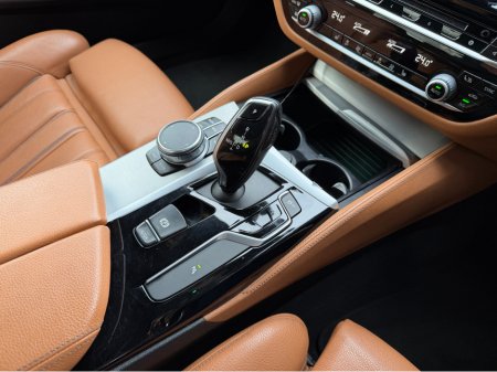 2019 BMW 5 Series M-SPORT..BROWN LEATHER..2 KEYS €24,900 thumbnail