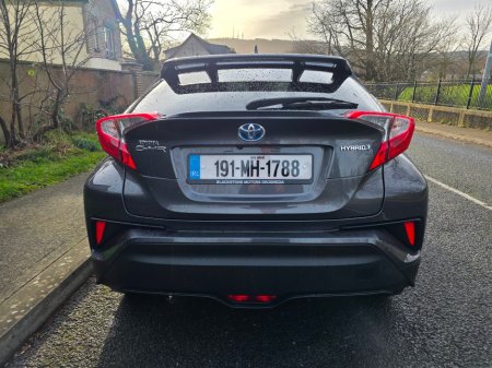 2019 Toyota C-HR Hybrid Sport 4DR Auto €19,850