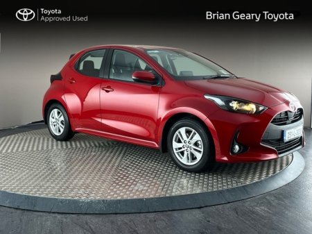 2025 Toyota Yaris HYBRID LUNA €26,950