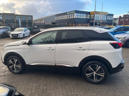 2019 Peugeot 3008 1.2 PureTech 130bhp Allure €18,950 thumbnail