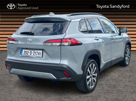 2025 Toyota Corolla Cross *ZERO MILEAGE - SAVE THOUSANDS* 1.8 HYBRID SPORT // REAR CAMERA // APPLE CARPLAY/ANDROID AUTO // AIR CON // FULL WARRANTY €41,945