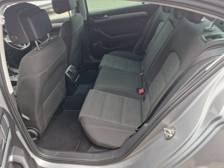 2022 Volkswagen Passat - thumbnail 14