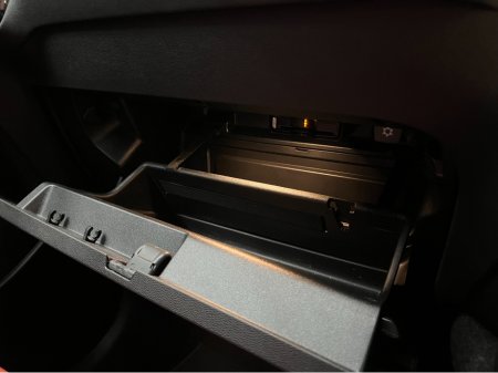 2020 Volvo XC40 €30950 2020 VOLVO XC40 RECHARGE PLUG-IN HYBRID T5 1.5 AUTOMATIC / CRUISE CONTROL / 360° PARKING CAMERA / ELECTRIC MEMORY & HEATED SEATS / HEATED STEERING WHEEL / PANORAMIC SUNROOF / HEATED REAR SEATS €30,950 thumbnail