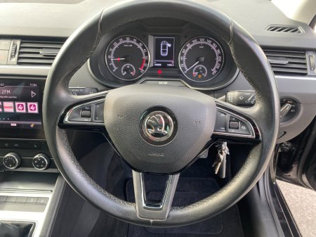 2019 Skoda Octavia - thumbnail 14