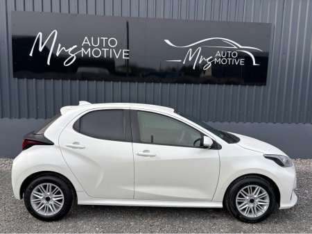 2021 Toyota Yaris - thumbnail 3