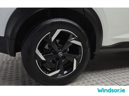 2023 Nissan Juke - thumbnail 16