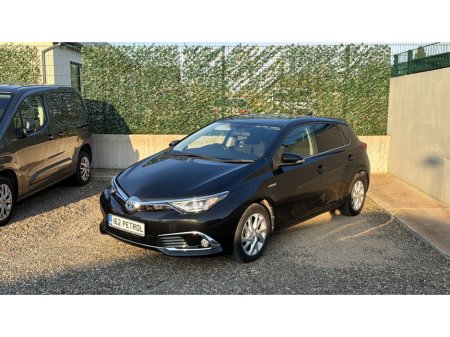 2016 Toyota Auris - thumbnail 2